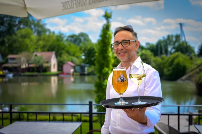 Bordűr Kávézó & Cukrászda